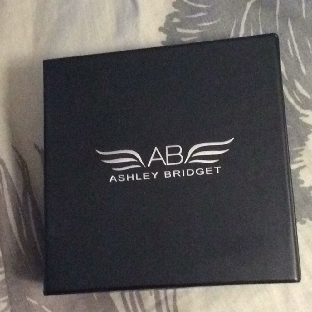 Nib - Authentic Ashley Bridget bracelet w hairband